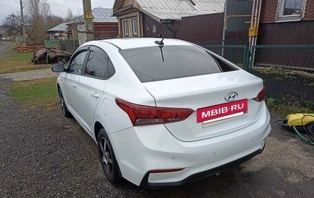 Hyundai Solaris II рестайлинг, 2018 год, 1 350 000 рублей, 7 фотография
