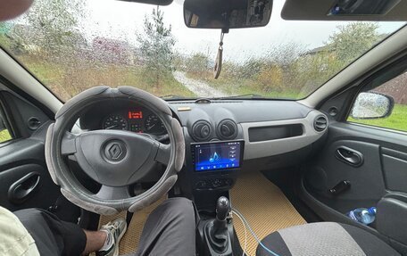 Renault Sandero I, 2013 год, 600 000 рублей, 4 фотография