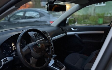 Skoda Octavia, 2010 год, 800 000 рублей, 5 фотография