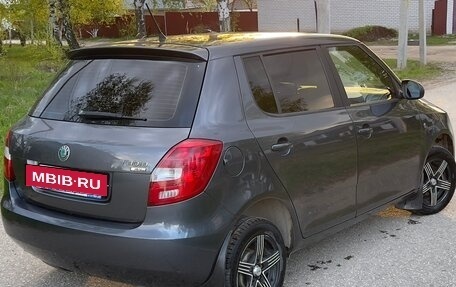 Skoda Fabia II, 2012 год, 560 000 рублей, 3 фотография