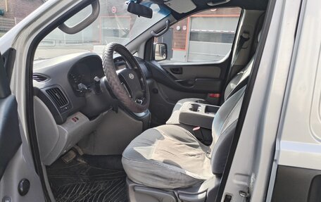 Hyundai Grand Starex Grand Starex I рестайлинг 2, 2008 год, 950 000 рублей, 7 фотография