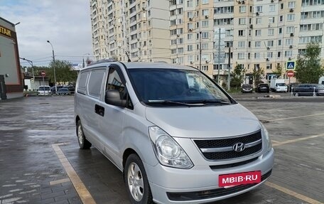 Hyundai Grand Starex Grand Starex I рестайлинг 2, 2008 год, 950 000 рублей, 5 фотография