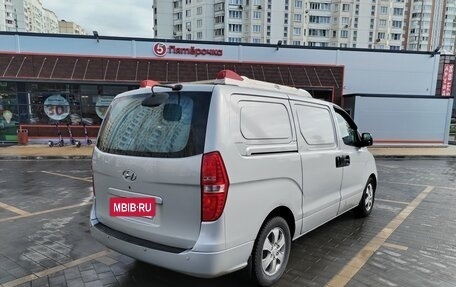Hyundai Grand Starex Grand Starex I рестайлинг 2, 2008 год, 950 000 рублей, 4 фотография