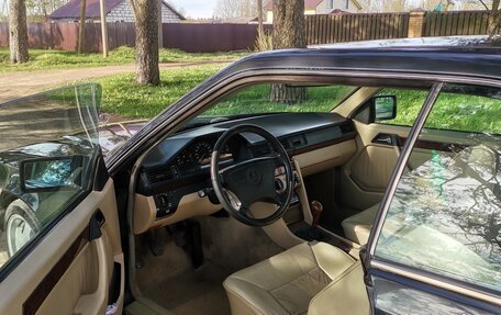 Mercedes-Benz W124, 1988 год, 700 000 рублей, 4 фотография