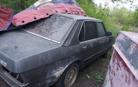 BMW 5 серия, 1986 год, 130 000 рублей, 8 фотография
