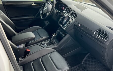 Volkswagen Tiguan II, 2020 год, 3 575 000 рублей, 17 фотография