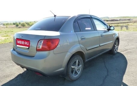 KIA Rio II, 2011 год, 700 000 рублей, 3 фотография