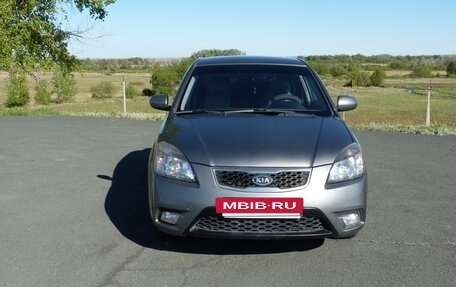 KIA Rio II, 2011 год, 700 000 рублей, 5 фотография