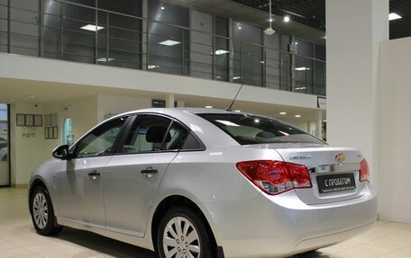 Chevrolet Cruze II, 2010 год, 825 000 рублей, 8 фотография