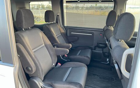 Honda Stepwgn IV, 2019 год, 2 350 000 рублей, 16 фотография