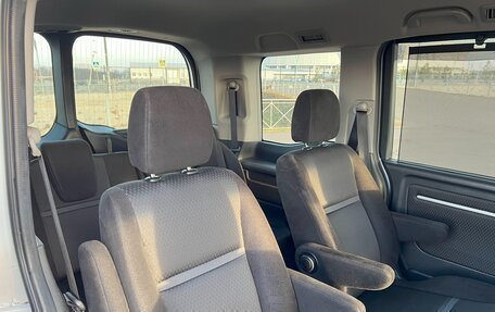 Honda Stepwgn IV, 2019 год, 2 350 000 рублей, 18 фотография