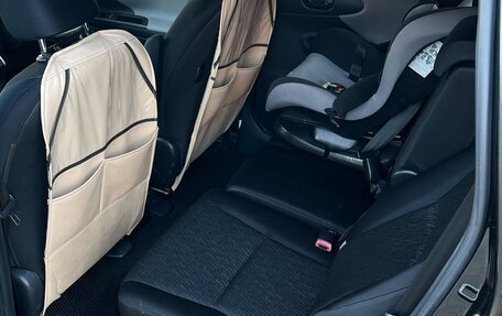 Toyota Wish II, 2009 год, 1 400 000 рублей, 24 фотография