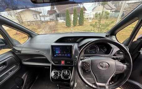 Toyota Esquire I, 2015 год, 2 350 000 рублей, 11 фотография