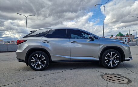 Lexus RX IV рестайлинг, 2017 год, 3 150 000 рублей, 2 фотография
