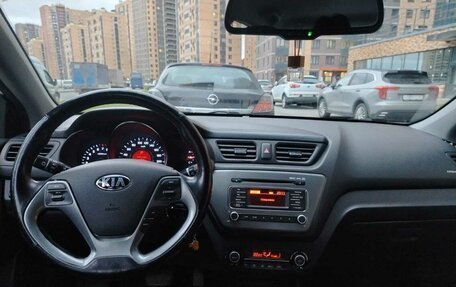 KIA Rio III рестайлинг, 2015 год, 1 000 000 рублей, 5 фотография