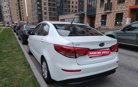 KIA Rio III рестайлинг, 2015 год, 1 000 000 рублей, 4 фотография