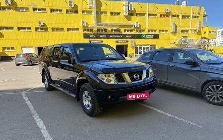 Nissan Navara (Frontier), 2007 год, 1 395 000 рублей, 2 фотография