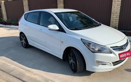 Hyundai Solaris II рестайлинг, 2015 год, 1 250 000 рублей, 2 фотография