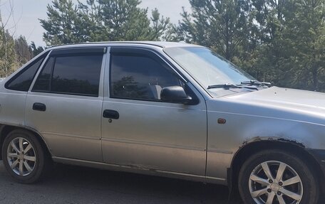 Daewoo Nexia I рестайлинг, 2000 год, 135 000 рублей, 8 фотография