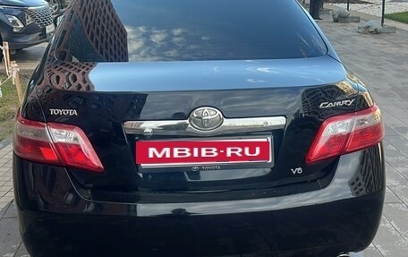 Toyota Camry, 2010 год, 890 000 рублей, 2 фотография