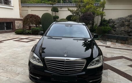 Mercedes-Benz S-Класс, 2011 год, 3 500 000 рублей, 7 фотография