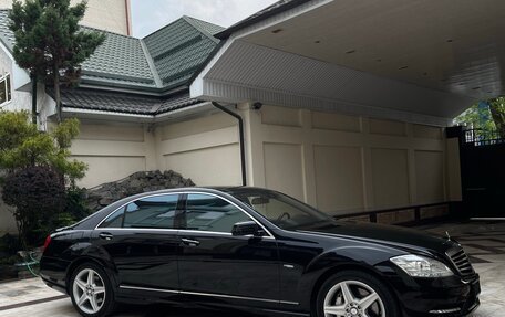 Mercedes-Benz S-Класс, 2011 год, 3 500 000 рублей, 6 фотография