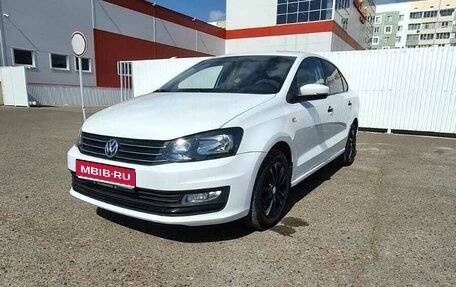 Volkswagen Polo VI (EU Market), 2017 год, 1 100 000 рублей, 2 фотография