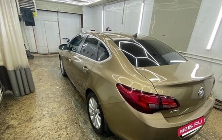 Opel Astra J, 2013 год, 1 100 000 рублей, 11 фотография
