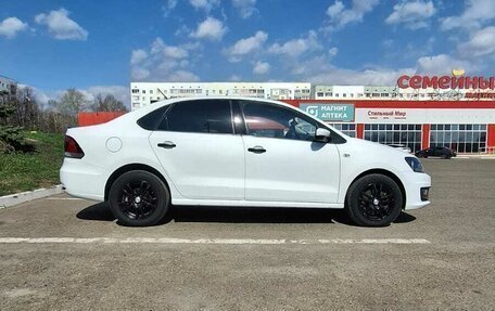 Volkswagen Polo VI (EU Market), 2017 год, 1 100 000 рублей, 8 фотография