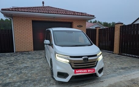 Honda Stepwgn IV, 2017 год, 2 150 000 рублей, 9 фотография