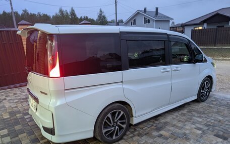 Honda Stepwgn IV, 2017 год, 2 150 000 рублей, 14 фотография