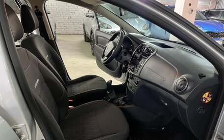 Renault Sandero II рестайлинг, 2018 год, 999 000 рублей, 21 фотография