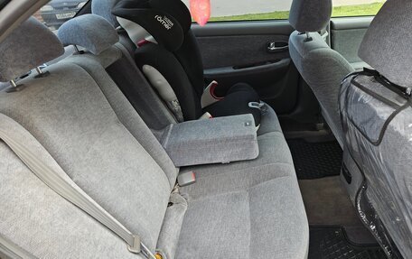 KIA Magentis I, 2005 год, 400 000 рублей, 10 фотография