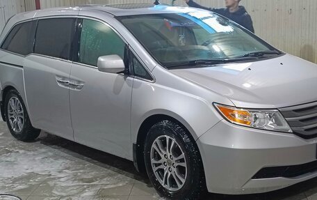 Honda Odyssey (North America) IV, 2013 год, 1 400 000 рублей, 2 фотография