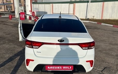 KIA Rio IV, 2017 год, 1 250 000 рублей, 3 фотография