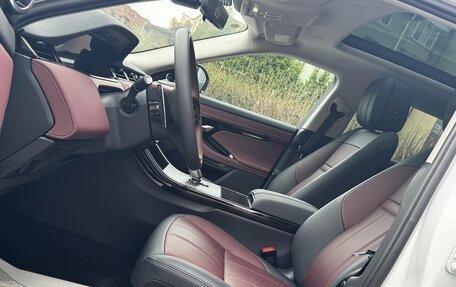 Land Rover Range Rover Evoque II, 2024 год, 5 890 000 рублей, 8 фотография