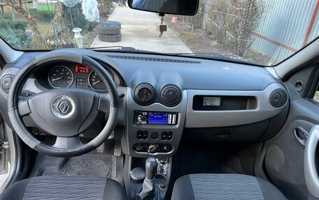 Renault Logan I, 2010 год, 580 000 рублей, 8 фотография