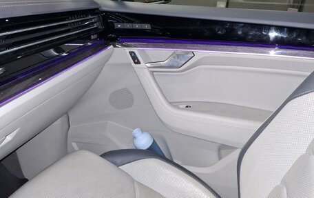 Volkswagen Touareg III, 2019 год, 4 750 000 рублей, 8 фотография