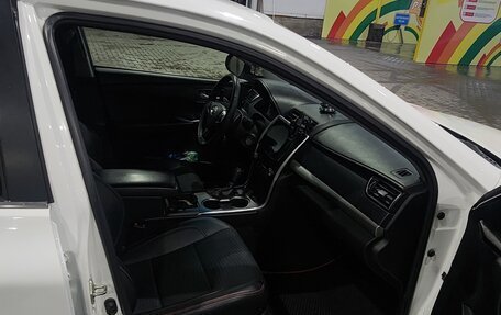 Toyota Camry, 2015 год, 2 000 000 рублей, 9 фотография