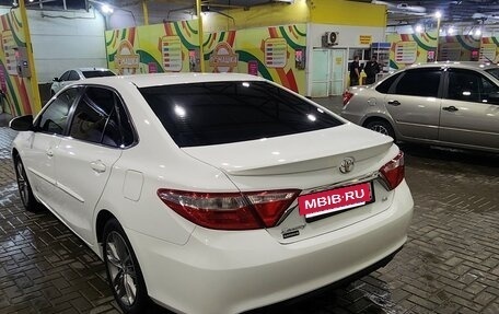 Toyota Camry, 2015 год, 2 000 000 рублей, 7 фотография