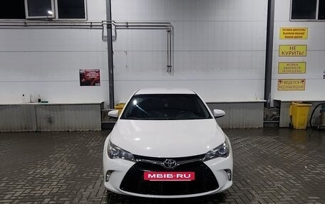 Toyota Camry, 2015 год, 2 000 000 рублей, 3 фотография