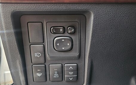 Toyota Land Cruiser Prado 150 рестайлинг 2, 2014 год, 2 950 000 рублей, 11 фотография