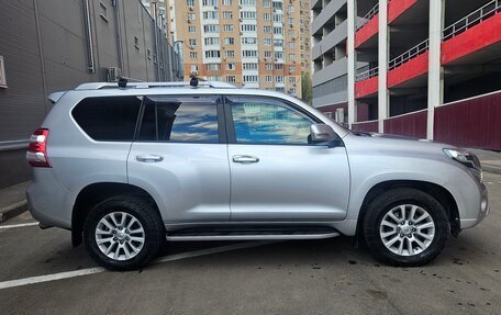 Toyota Land Cruiser Prado 150 рестайлинг 2, 2014 год, 2 950 000 рублей, 8 фотография