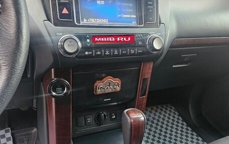 Toyota Land Cruiser Prado 150 рестайлинг 2, 2014 год, 2 950 000 рублей, 13 фотография