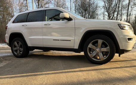 Jeep Grand Cherokee, 2017 год, 3 200 000 рублей, 2 фотография