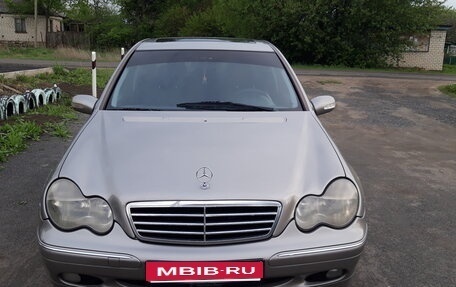 Mercedes-Benz C-Класс, 2002 год, 600 000 рублей, 3 фотография