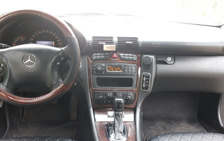 Mercedes-Benz C-Класс, 2002 год, 600 000 рублей, 14 фотография