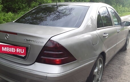 Mercedes-Benz C-Класс, 2002 год, 600 000 рублей, 20 фотография