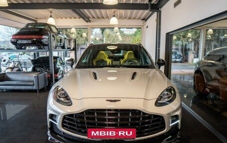 Aston Martin DBX I, 2022 год, 23 350 000 рублей, 2 фотография
