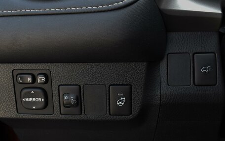 Toyota RAV4, 2017 год, 2 340 000 рублей, 12 фотография